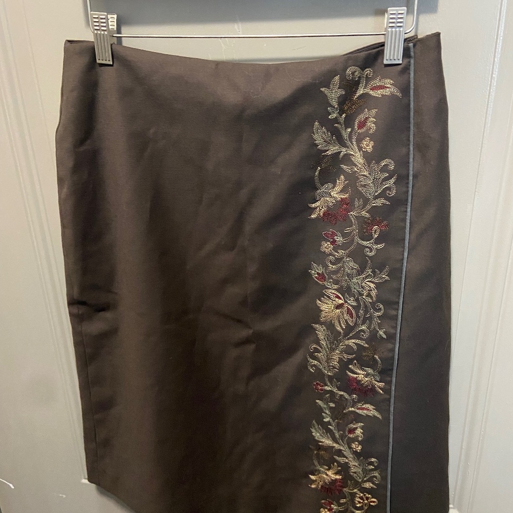 Loft Skirt Career Embroidered Chocolate Brown Knee Length SZ 10